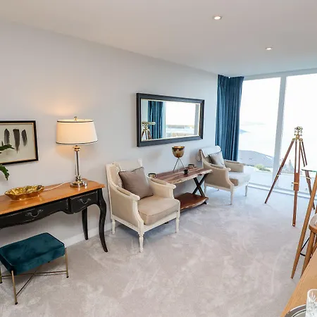 Apartment Wingspan *